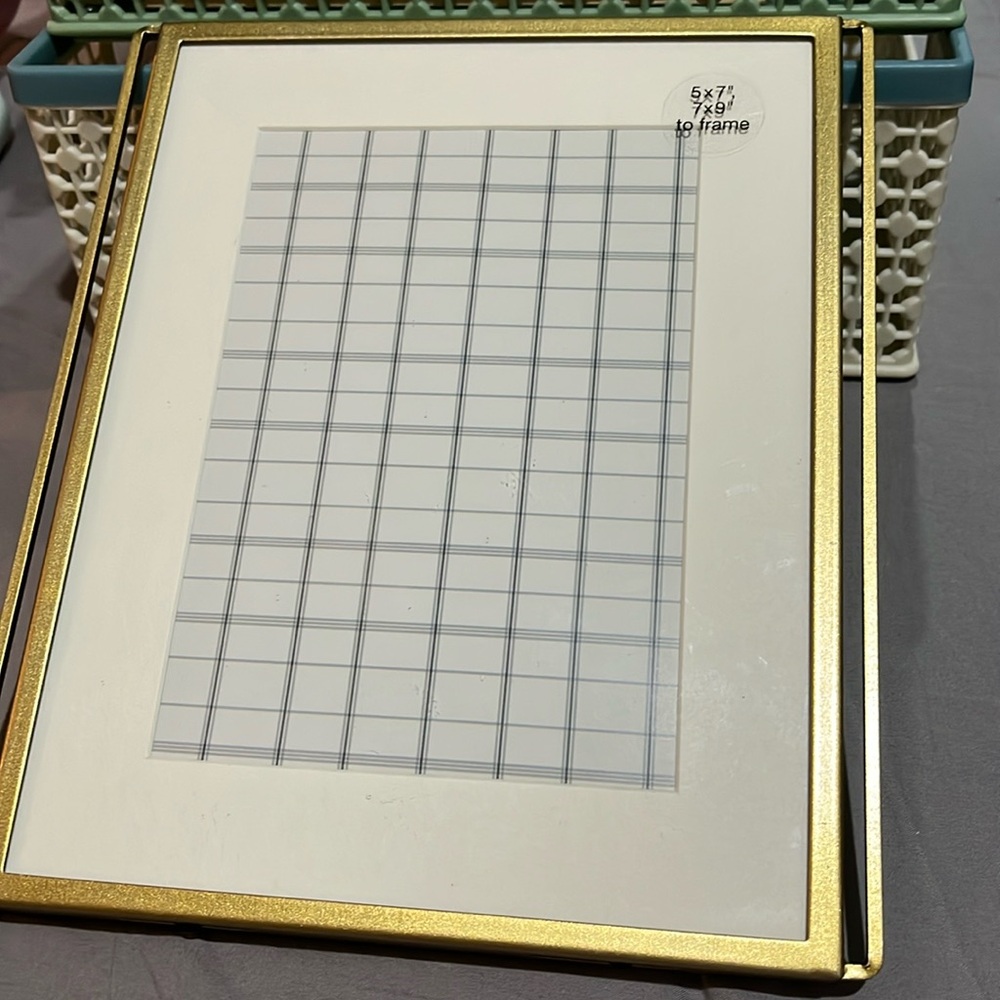 Brass metal picture frame 5x7” matted, 7x9” to frame